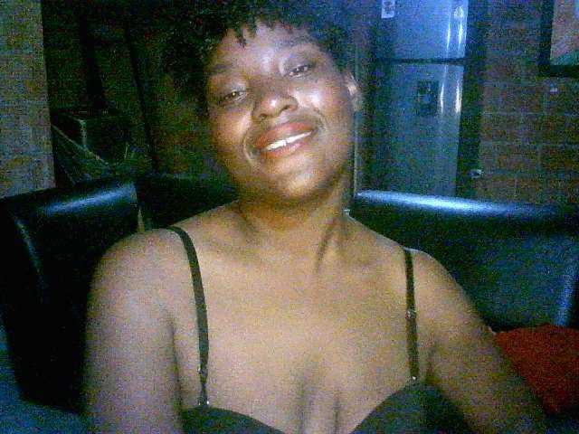 EmiliAddams live cam on BongaCams