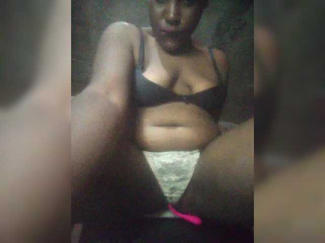 EmiliAddams live webcam show