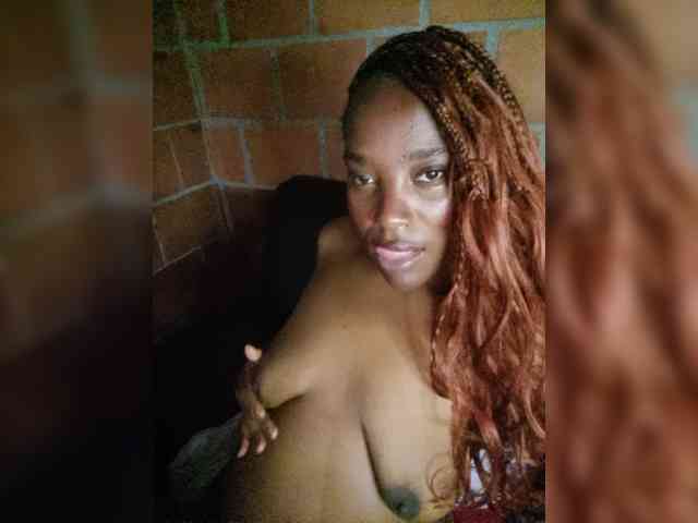 EmiliaBrava webcam