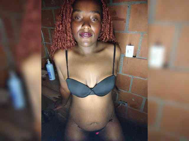 EmiliaBrava webcam