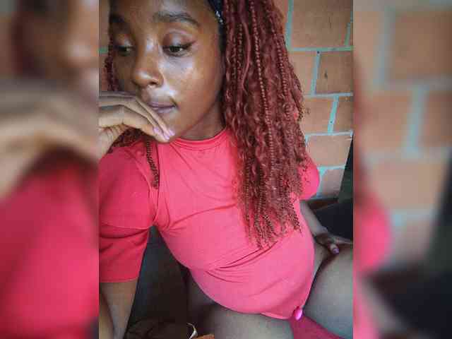 EmiliaBrava webcam