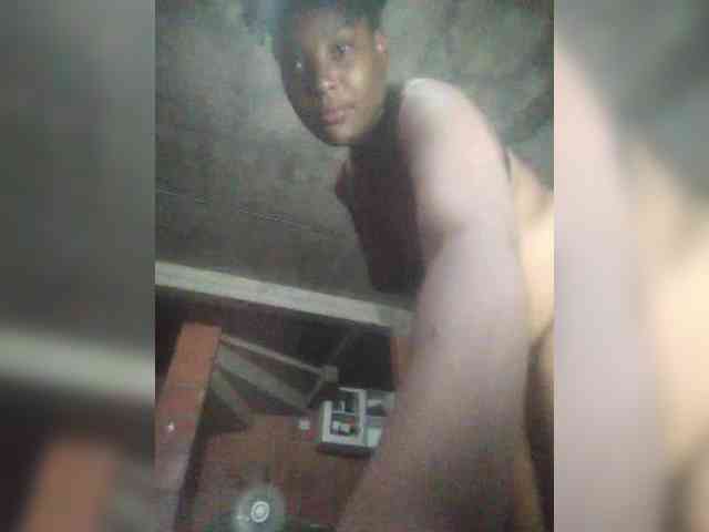 EmiliAddams webcam