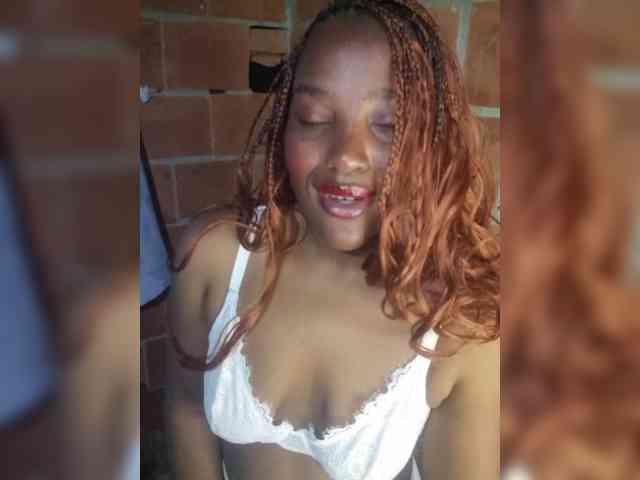 EmiliaBrava webcam