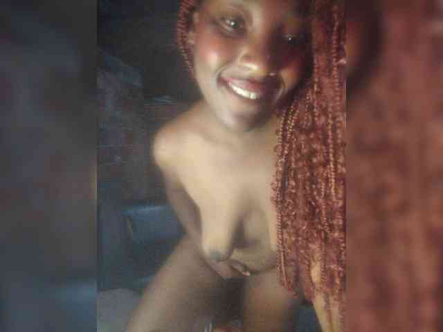 EmiliAddams webcam