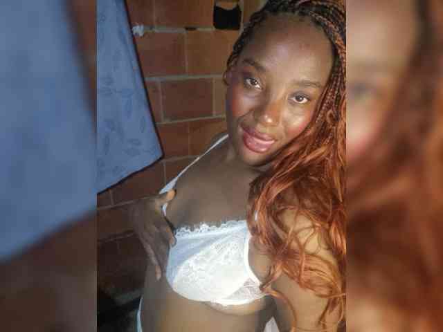 EmiliaBrava webcam