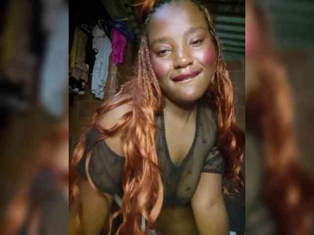 EmiliaBrava webcam
