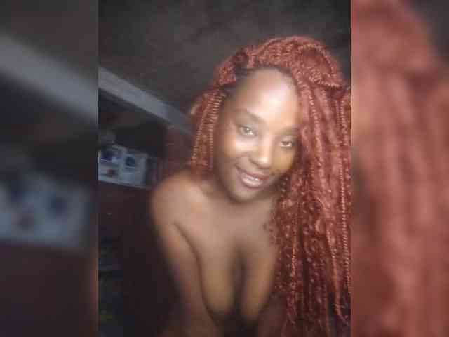 EmiliAddams webcam