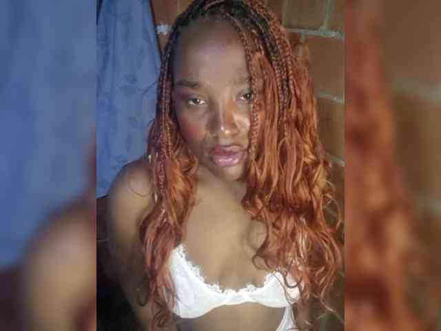EmiliaBrava webcam