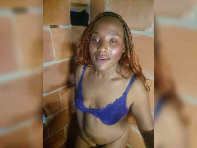 EmiliaBrava webcam