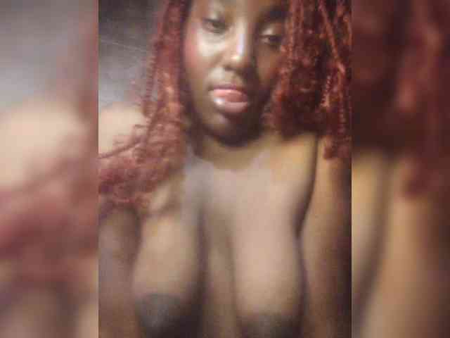 EmiliAddams webcam