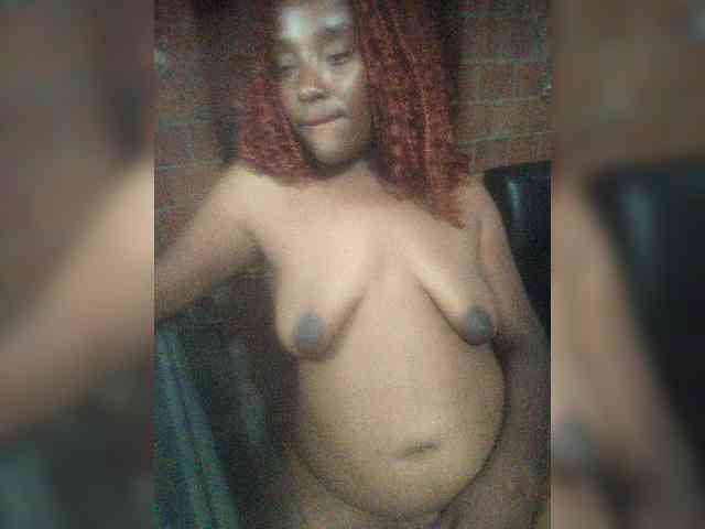 EmiliAddams webcam