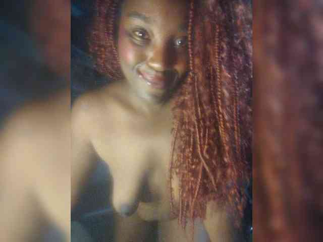 EmiliAddams webcam