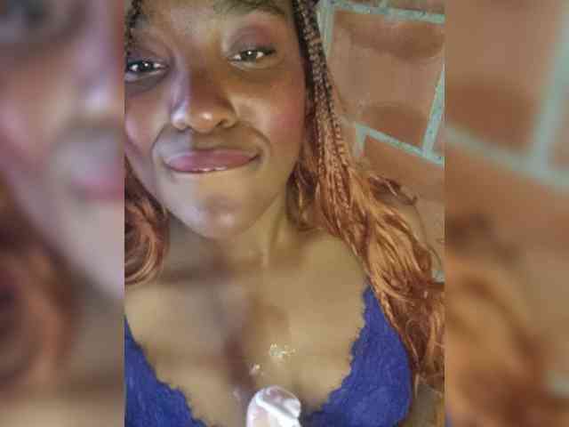 EmiliaBrava webcam
