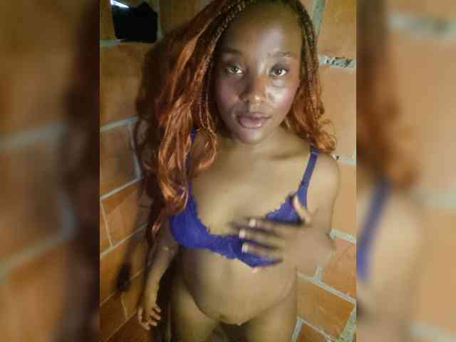 EmiliaBrava webcam