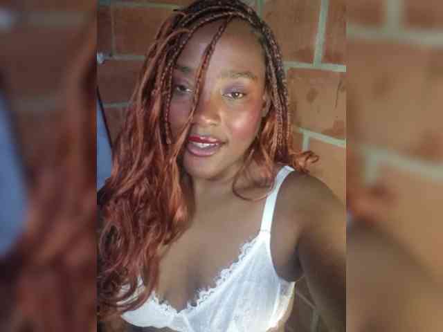 EmiliaBrava webcam