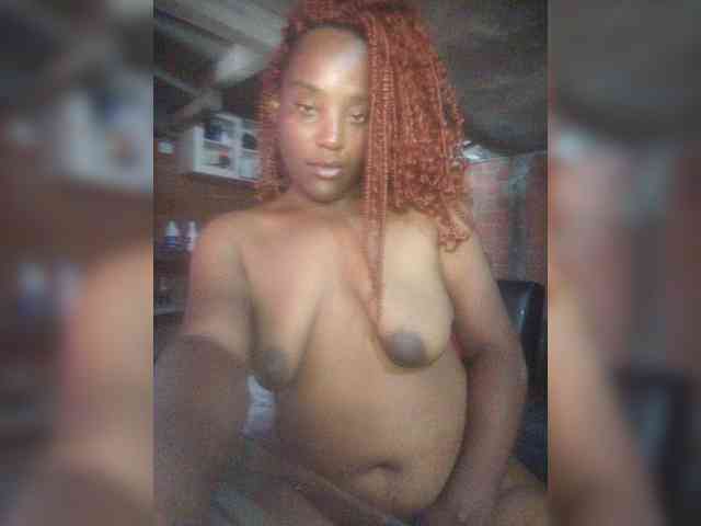 EmiliAddams webcam