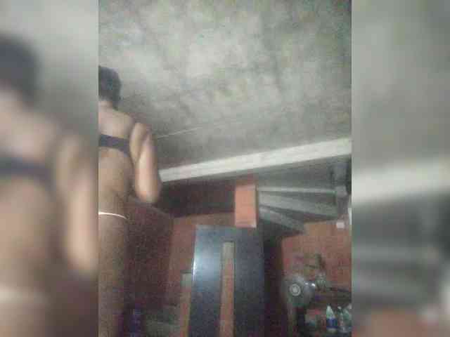 EmiliAddams webcam