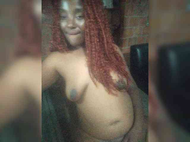 EmiliAddams webcam
