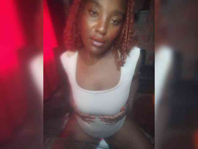 EmiliAddams webcam