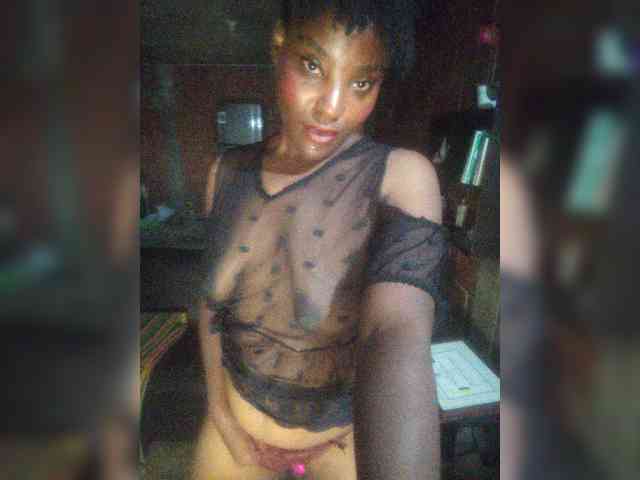 EmiliAddams webcam