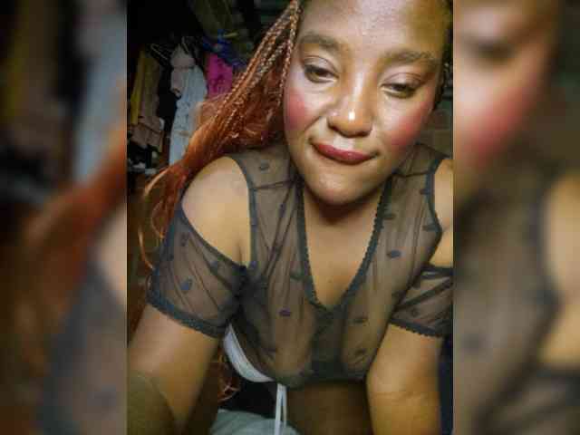 EmiliaBrava webcam