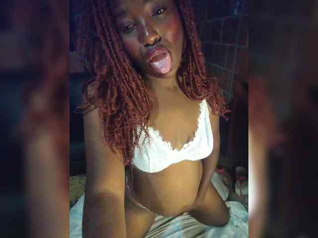 EmiliaBrava webcam