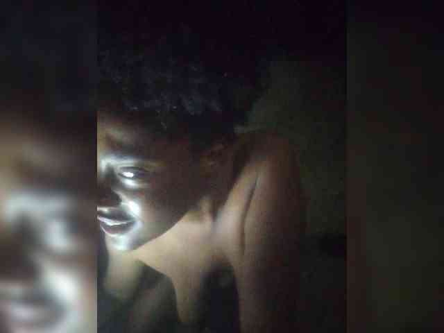 EmiliAddams webcam