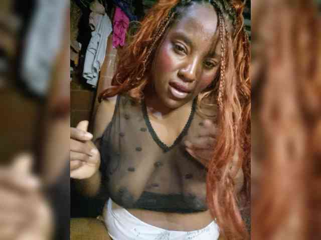 EmiliaBrava webcam