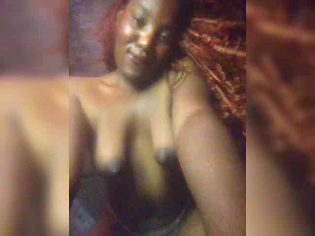 EmiliAddams webcam