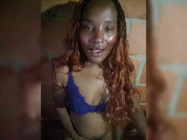 EmiliaBrava webcam