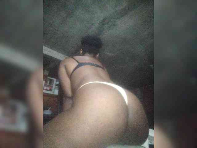 EmiliAddams webcam