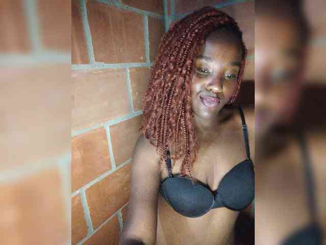 EmiliaBrava webcam