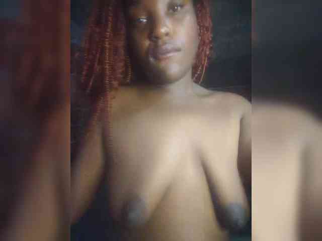 EmiliAddams webcam