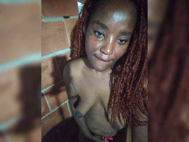 EmiliaBrava webcam