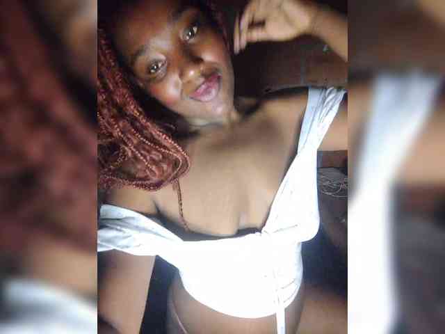 EmiliaBrava webcam