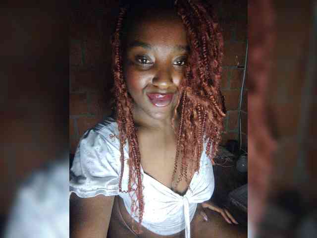 EmiliaBrava webcam