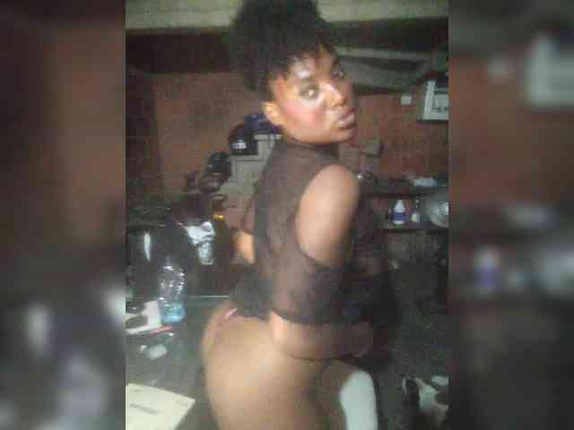 EmiliAddams webcam