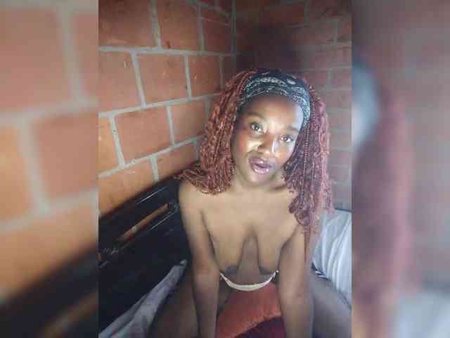 EmiliaBrava webcam