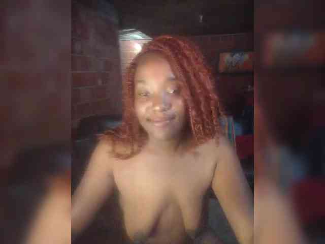 EmiliAddams webcam