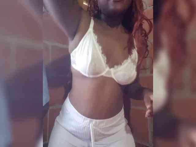 EmiliaBrava webcam