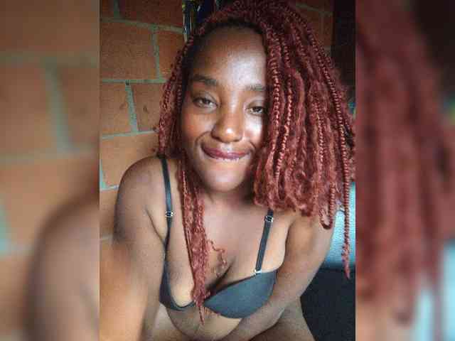 EmiliaBrava webcam