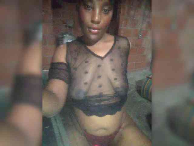 EmiliAddams webcam