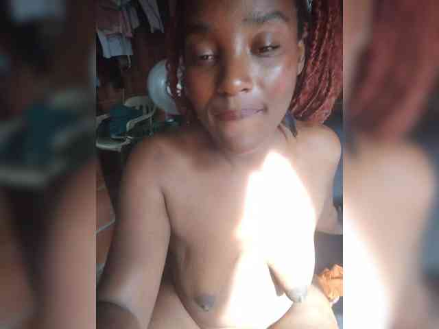 EmiliaBrava webcam
