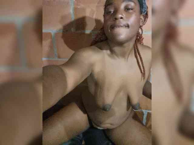 EmiliaBrava webcam
