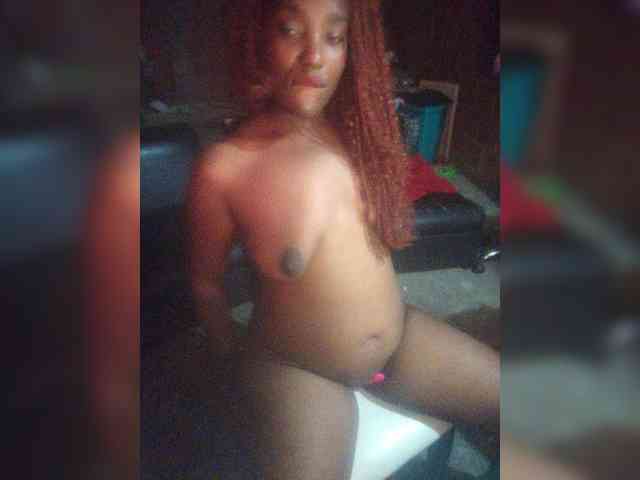 EmiliAddams webcam