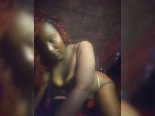 EmiliAddams Live Webcam on BongaCams