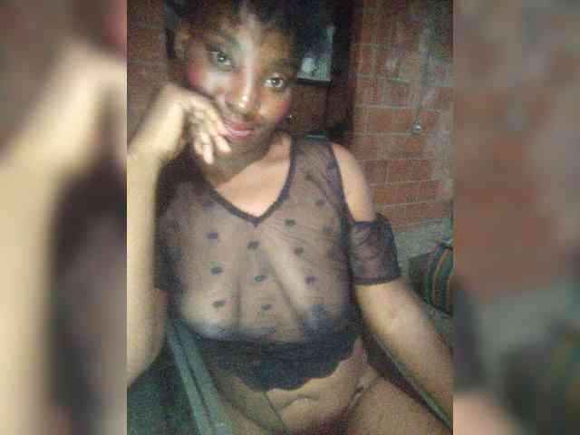 EmiliAddams webcam