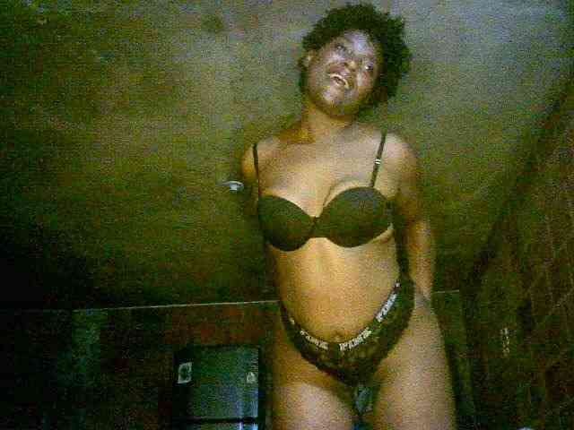 EmiliAddams webcam