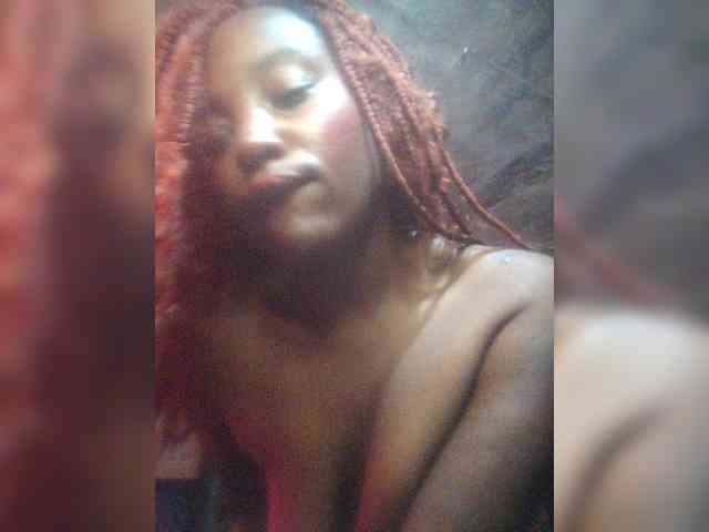 EmiliAddams webcam