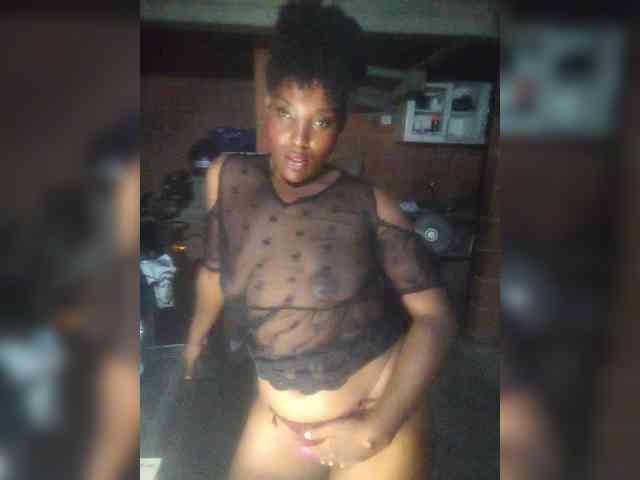 EmiliAddams webcam